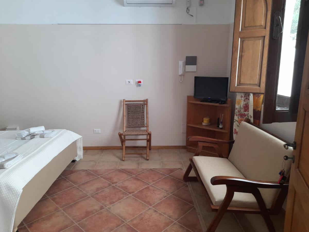 Cottage La Roccia Merine Luaran gambar